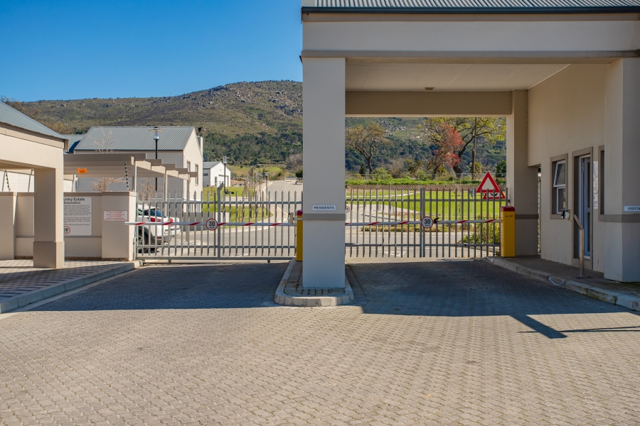 3 Bedroom Property for Sale in Honeydew Country Estate Western Cape